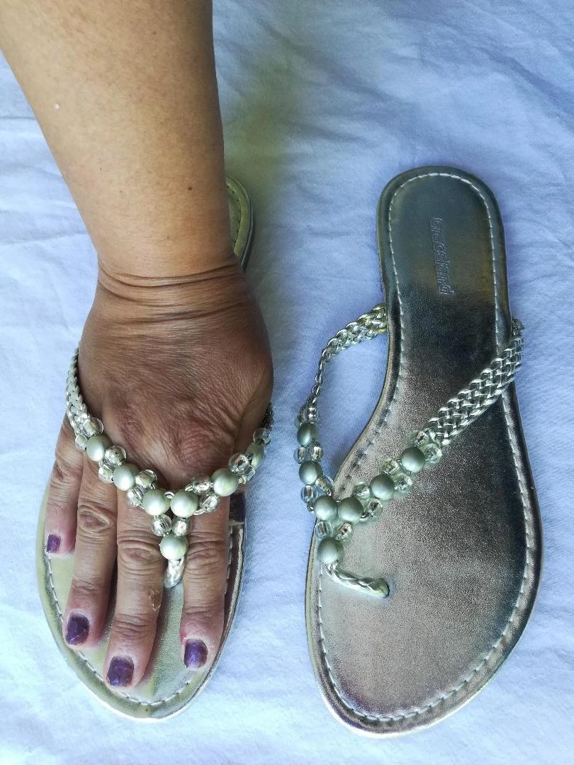 Sandalias entre dedos/Tongas plateadas con cuentas talla 38 - nuevas – photo 13